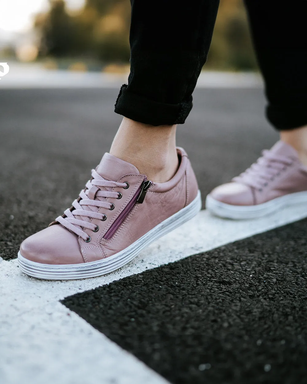 Cabello Unity Misty Rose Leather Sneaker