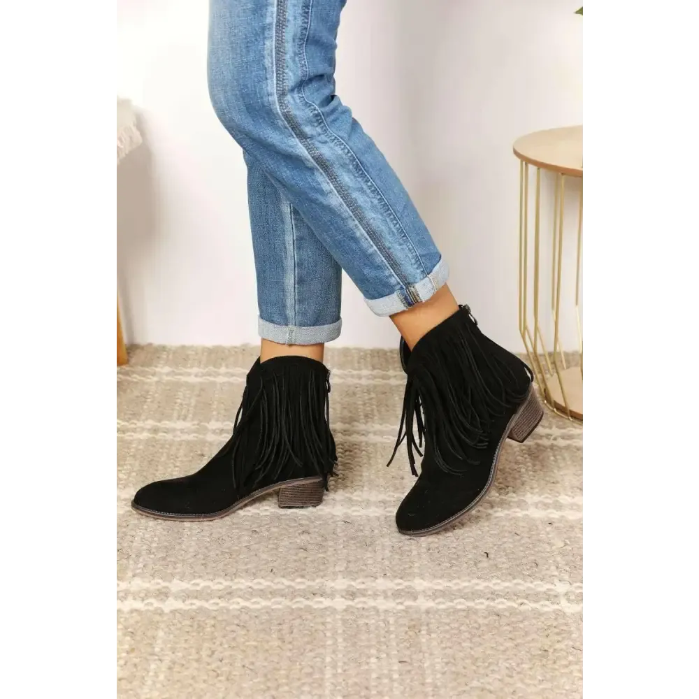 Charming Fringe Cowboy Ankle Boots for Timeless Luxury Fashion for Women