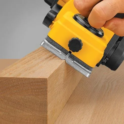 DeWALT D26677K 5.5-Amp Corded Hand Planer Kit