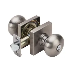 Door Knob Set Keyed / Entry Function Contemporary Style Kendall Collection