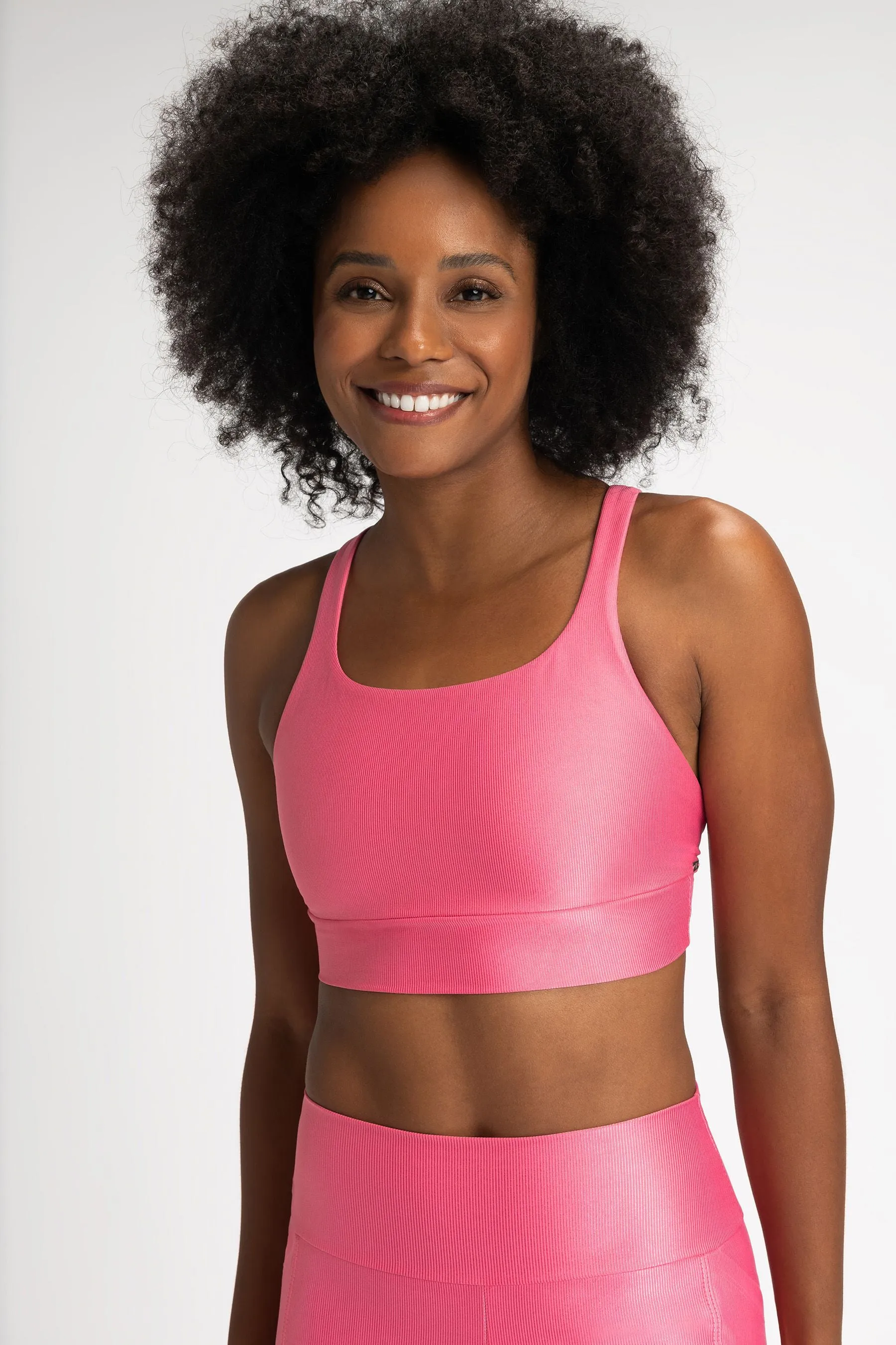 Essential Neo Allure® Mid Sports Bra