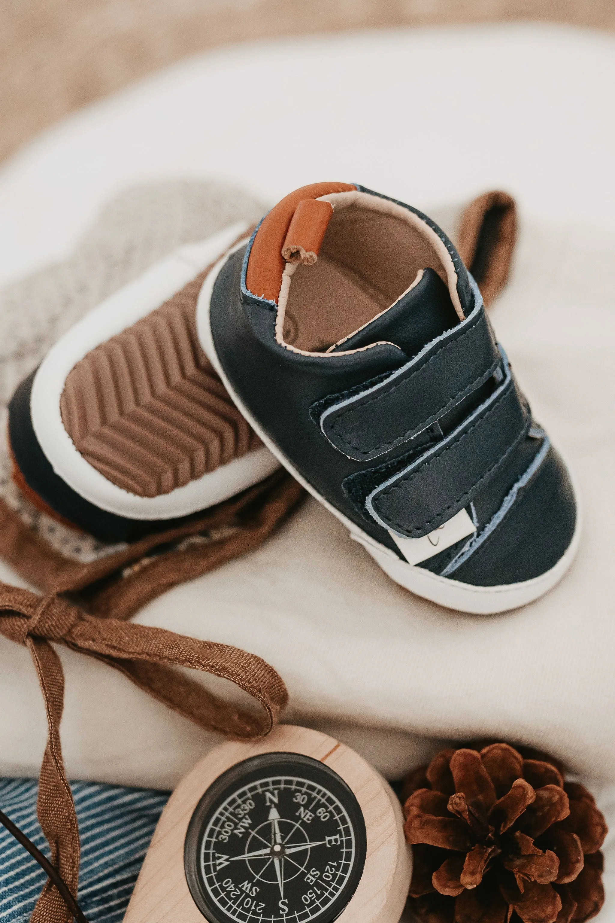 Little Love Bug Casual Navy Low Top