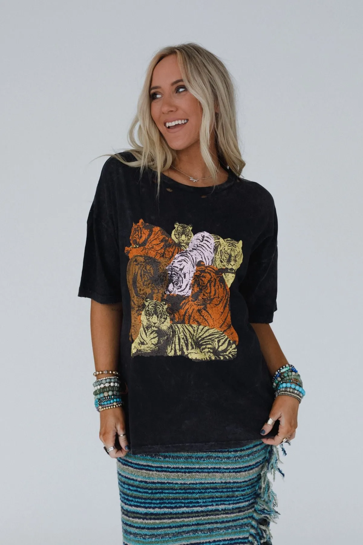 On The Prowl Distressed Graphic Tee - Charcoal