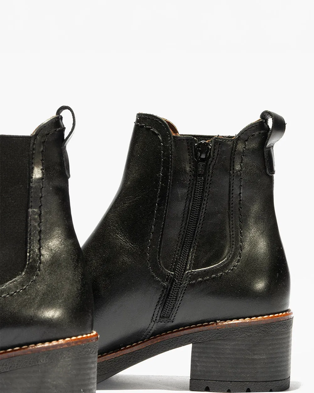 Pitillos 2724 Black Leather Ankle Boot