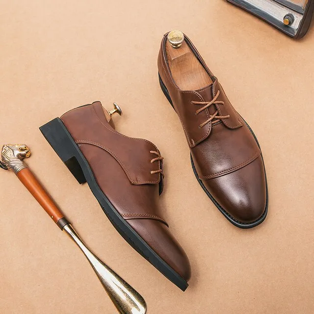 Solid Lace-Up Leather Brogue Shoes