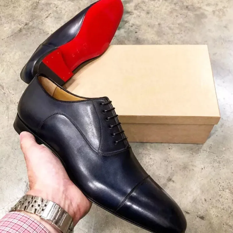 Solid Lace-Up Leather Brogue Shoes